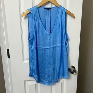Banana republic v neck tank